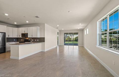 10727 Manatee Key Ln, Estero, FL 33928 photo 3