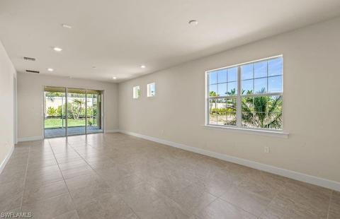 10727 Manatee Key Ln, Estero, FL 33928 photo 4