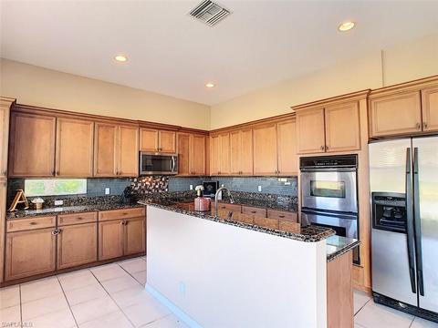 9630 Springlake Cir, Estero, FL 33928 photo 5