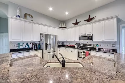 11426 Stratham Loop, Estero, FL 33928 photo 7