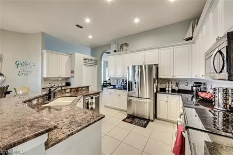 11426 Stratham Loop, Estero, FL 33928 photo 8