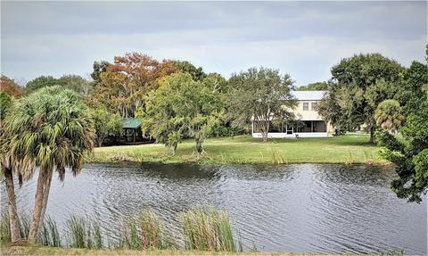 1134 Cypress Tree St, Okeechobee, FL 34974 photo 2