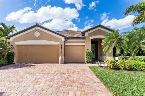 20426 Black Tree Ln, Estero, FL 33928 photo 2