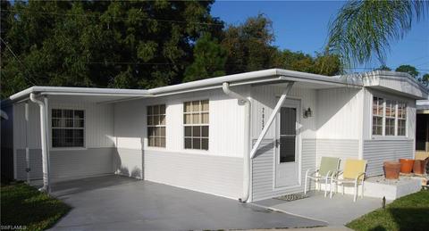 20520 River Dr, Estero, FL 33928 photo 2
