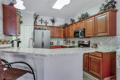 273 Stanhope Cir, Naples, FL 34104 photo 10