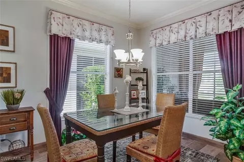 273 Stanhope Cir, Naples, FL 34104 photo 11