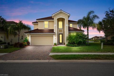 2446 Heydon Cir E, Naples, FL 34120 photo 1