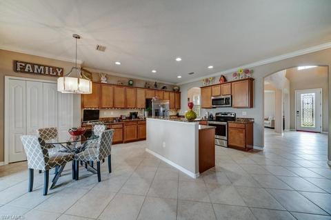 2446 Heydon Cir E, Naples, FL 34120 photo 11