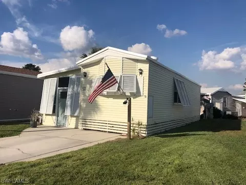 4720 Split Log Ln W, Estero, FL 33928 photo 2