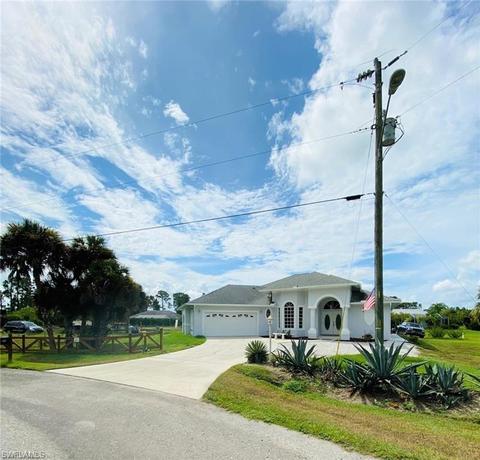 858 Haskell St E, Lehigh Acres, FL 33974 photo 28