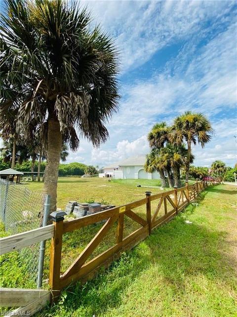 858 Haskell St E, Lehigh Acres, FL 33974 photo 29