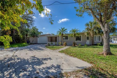 20360 Trailside Dr, Estero, FL 33928 photo 2