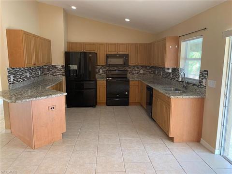 759 Clancy St E, Lehigh Acres, FL 33974 photo 12