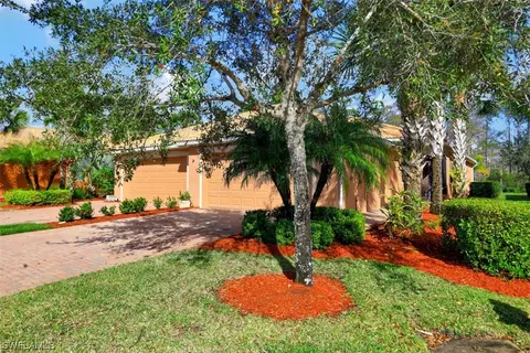 13237 Boccala Ln, Estero, FL 33928 photo 2