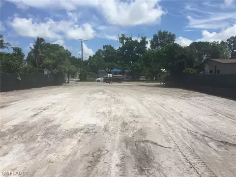 1122 Rordon Ave, Naples, FL 34103 photo 2