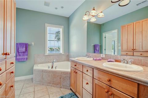 6822 Compton Ln N, Naples, FL 34104 photo 21