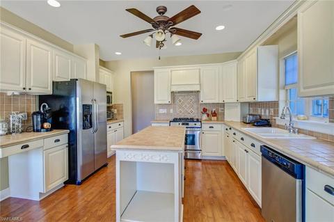 6822 Compton Ln N, Naples, FL 34104 photo 10