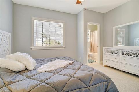 6822 Compton Ln N, Naples, FL 34104 photo 23