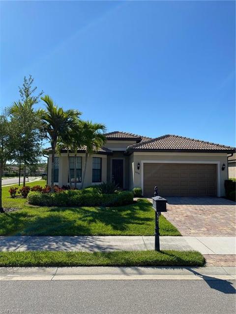 20365 Black Tree Ln, Estero, FL 33928 photo 4