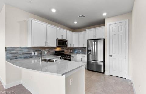 20006 Parrot Key Ct, Estero, FL 33928 photo 5