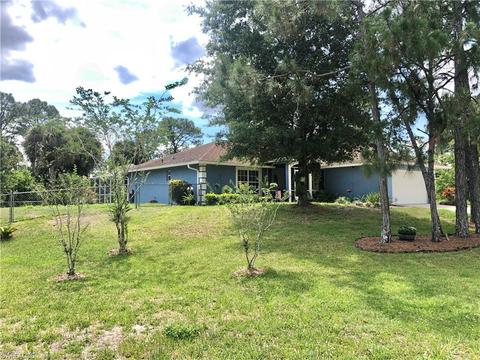 8030 Rolling Cir, Labelle, FL 33935 photo 3