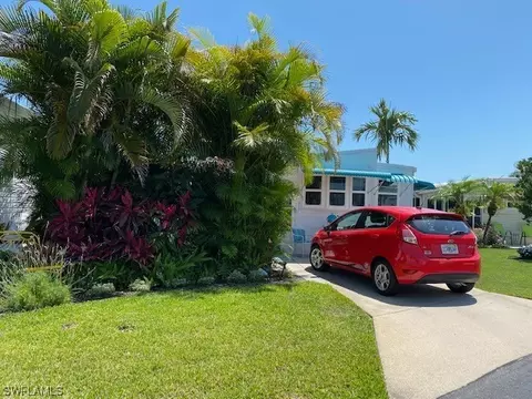 4521 Candlestick Ct E, Estero, FL 33928 photo 2