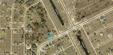 1037 N Gator Cir, Cape Coral, FL 33909