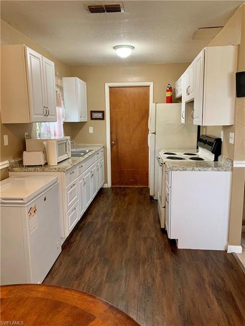 809 Florida Ave, Clewiston, FL 33440 photo 5