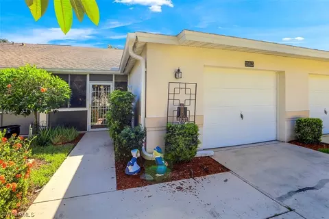 20655 Country Barn Dr, Estero, FL 33928 photo 2