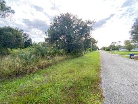 3402 E 3rd St, Lehigh Acres, FL 33936 photo 5