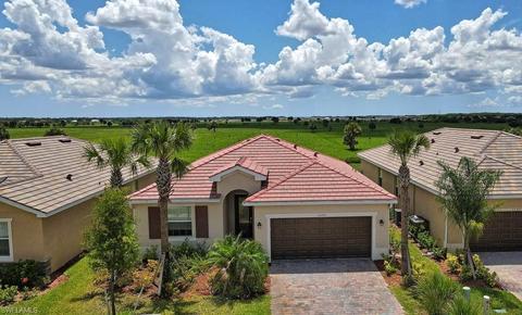 3593 E Hampton Cir, Alva, FL 33920 photo 1