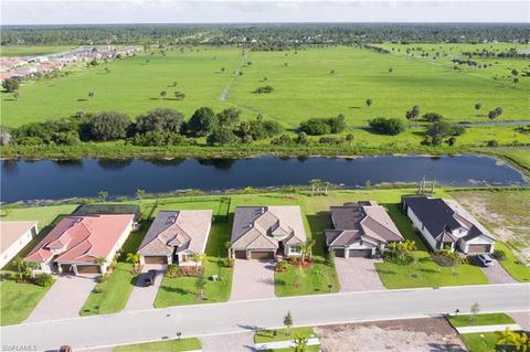 3353 Hampton Blvd, Alva, FL 33920 photo 3