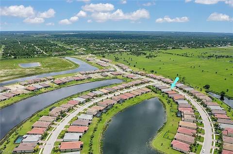 3560 E Hampton Cir, Alva, FL 33920 photo 3