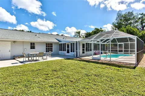 144 Willowick Dr, Naples, FL 34110 photo 9