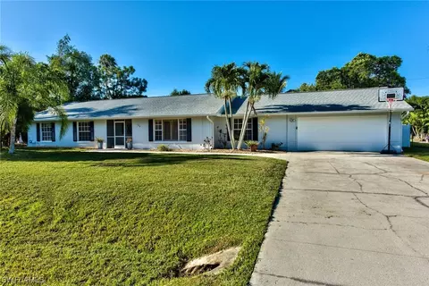144 Willowick Dr, Naples, FL 34110 photo 3