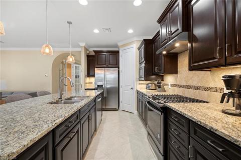 7529 Geranium Way, Naples, FL 34114 photo 5