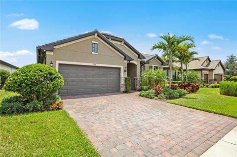 7529 Geranium Way, Naples, FL 34114 photo 2