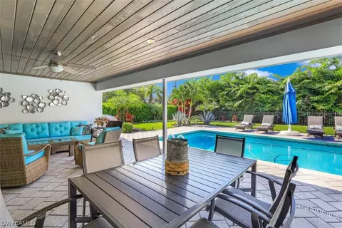 524 Cypress Way E, Naples, FL 34110 photo 23