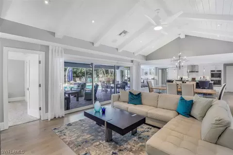 524 Cypress Way E, Naples, FL 34110 photo 8