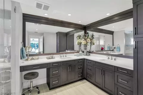 524 Cypress Way E, Naples, FL 34110 photo 15