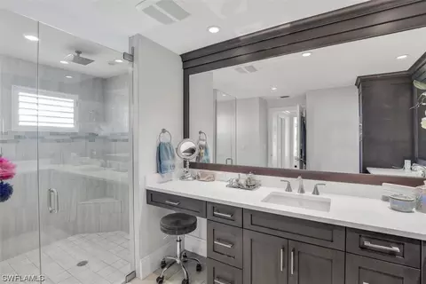 524 Cypress Way E, Naples, FL 34110 photo 16
