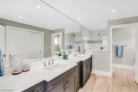 524 Cypress Way E, Naples, FL 34110 photo 18