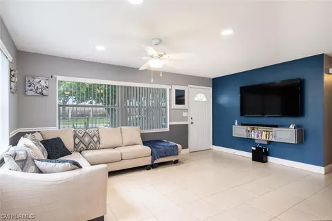4085 Estey Ave, Naples, FL 34104 photo 3