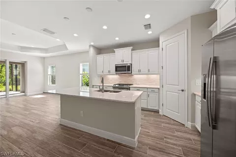 2151 Marquesa Cir, Naples, FL 34112 photo 8
