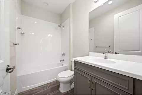 2151 Marquesa Cir, Naples, FL 34112 photo 6