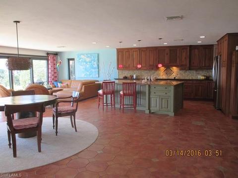 1555 Dolphin Ln, Naples, FL 34102 photo 10
