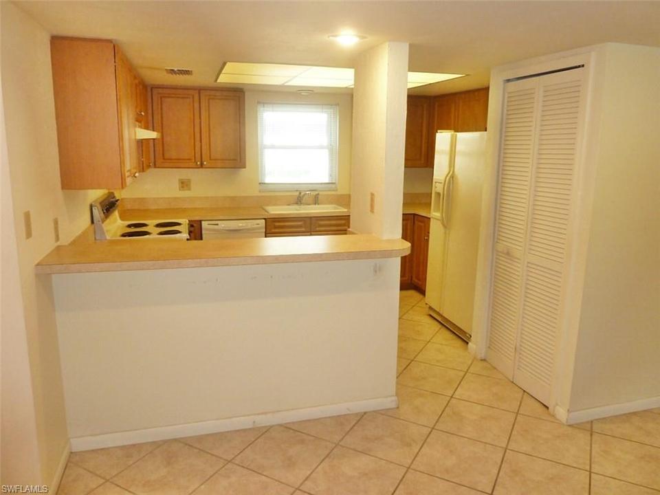  4213 SE 19th Ave #107, Cape Coral, FL 33904 photo 3