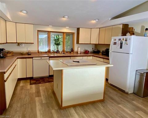 4002 Teak Ct, Labelle, FL 33935 photo 6