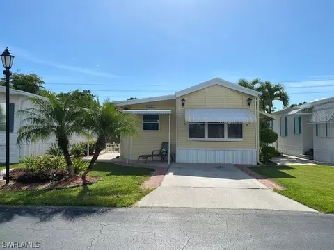 20290 Carriage Ct, Estero, FL 33928 photo 1