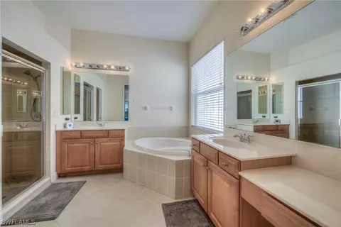 13765 Collina Ct, Estero, FL 33928 photo 11